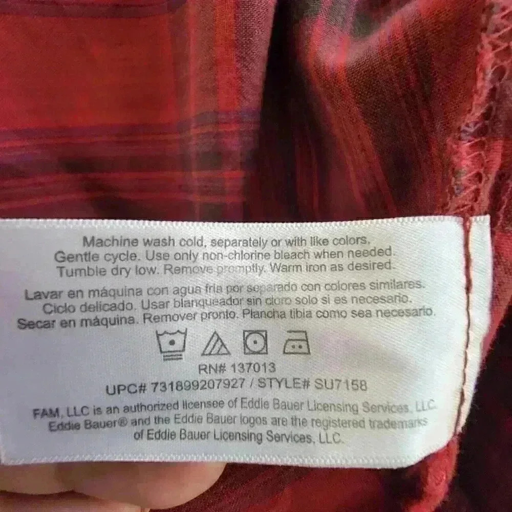 Eddie Bauer Plaid Button Down Shirt Size Medium Red & Black 100% Cotton - Picture 8 of 8